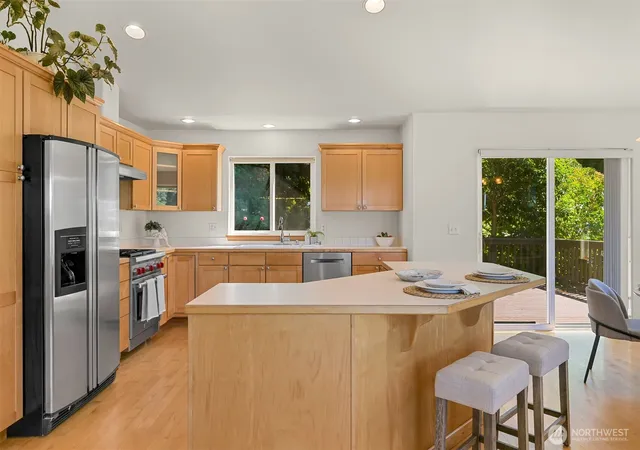 Photo 3 of Sale Pending at 2203 36th Street, Bellingham, WA 98229 | MLS# NWM2555899 | Listing updated on 2026-09-17