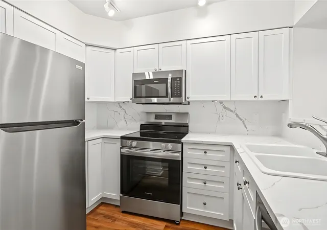 Photo 4 of Condo for sale at 1525 NW 57th Street #326, Seattle, WA 98107 | MLS# NWM2555914 | Listing updated on 2026-09-22