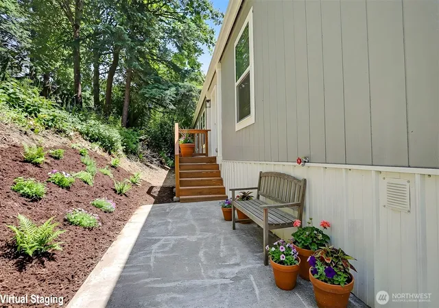 Photo 2 of Manufactured home for sale at 28454 168th Avenue Se #40, Kent, WA 98042 | MLS# NWM2555938 | Listing updated on 2026-09-22