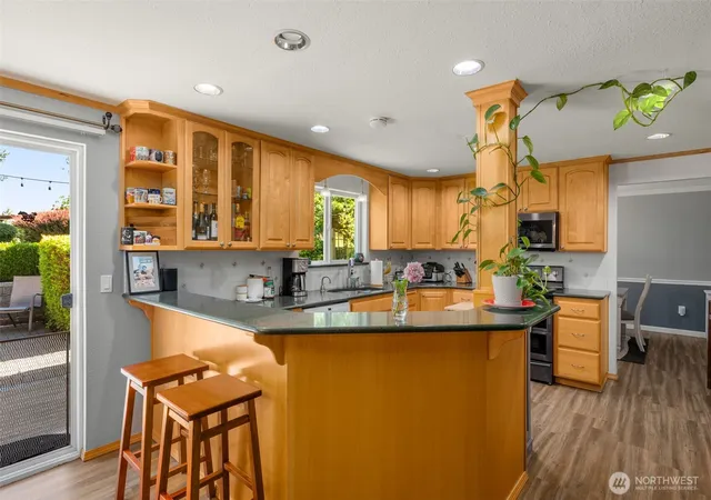 Photo 4 of Single family home for sale at 41604 218th Avenue SE, Enumclaw, WA 98022 | MLS# NWM2555950 | Listing updated on 2026-10-01