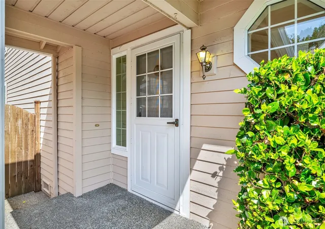 Photo 3 of Single family home for sale at 2016 Ml Pointe Dr Se, Mill Creek, WA 98012 | MLS# NWM2555956 | Listing updated on 2026-10-01