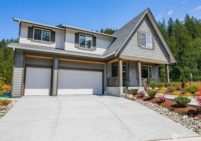 Photo 3 of Single family home for sale at 45021 SE Tanner Rd, North Bend, WA 98045 | MLS# NWM2555963 | Listing updated on 2026-09-22