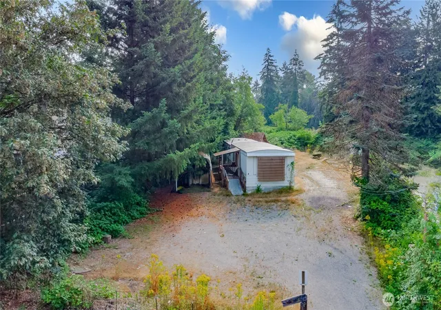 Photo 2 of Sale Pending at 17636 118th Avenue Se, Renton, WA 98058 | MLS# NWM2555976 | Listing updated on 2026-10-02
