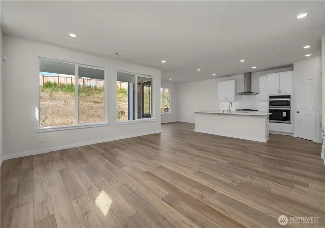 Photo 3 of Single family home for sale at 3943 Flt Top Dr, Bremerton, WA 98312 | MLS# NWM2555998 | Listing updated on 2026-09-27