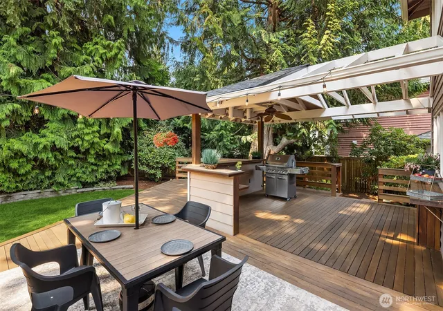 Photo 2 of Single family home for sale at 2521 227th Place Ne, Sammamish, WA 98074 | MLS# NWM2556070 | Listing updated on 2026-10-01