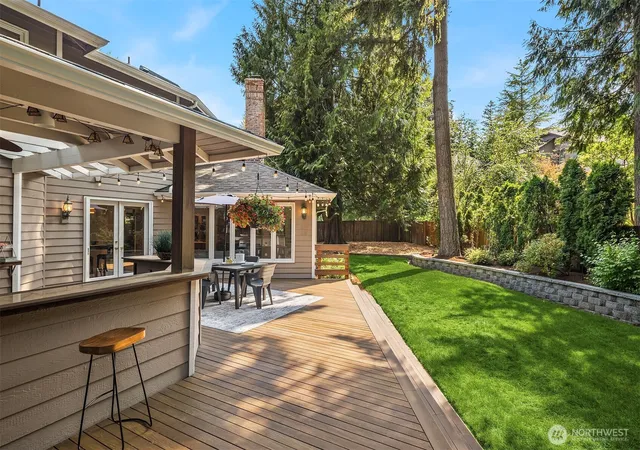 Photo 4 of Single family home for sale at 2521 227th Place NE, Sammamish, WA 98074 | MLS# NWM2556070 | Listing updated on 2026-10-01