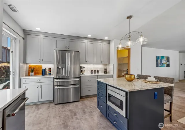 Photo 4 of Single family home for sale at 29664 127th Place SE, Auburn, WA 98092 | MLS# NWM2556071 | Listing updated on 2026-10-01