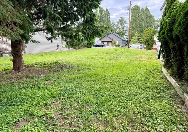 Photo 2 of Land for sale at 542 Donovan Ave, Bellingham, WA 98225 | MLS# NWM2556106 | Listing updated on 2026-09-22