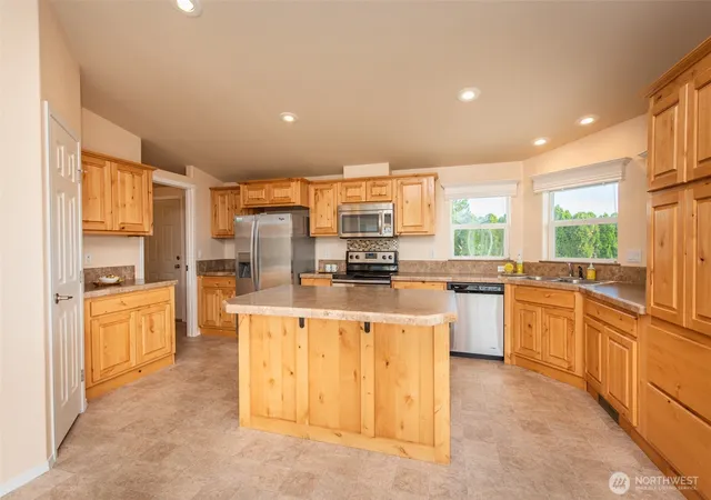 Photo 1 of Manufactured home for sale at 718 W Heritage Loop, Sequim, WA 98382 | MLS# NWM2556144 | Listing updated on 2026-09-22