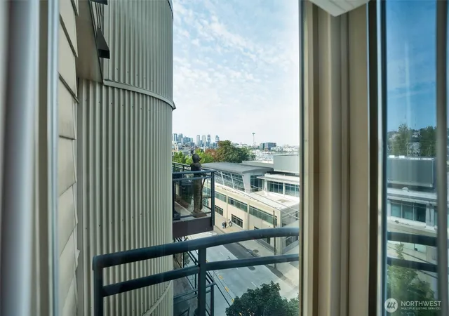 Photo 3 of Condo for sale at 1550 Eastlake Ave E #503, Seattle, WA 98102 | MLS# NWM2556157 | Listing updated on 2026-09-22