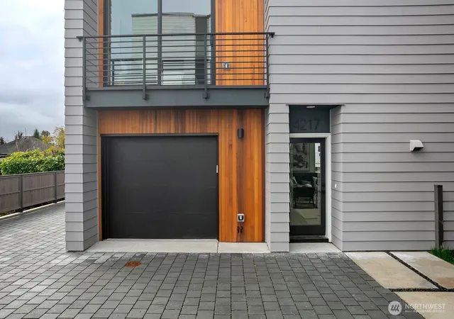 Photo 3 of Single family home for sale at 4217 S Findlay St, Seattle, WA 98118 | MLS# NWM2556175 | Listing updated on 2026-09-22