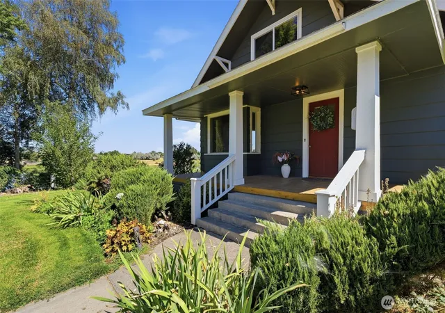Photo 2 of Single family home for sale at 106 7th Street, Prosser, WA 99350 | MLS# NWM2556222 | Listing updated on 2026-10-06