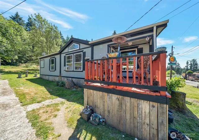 Photo 2 of Manufactured home for sale at 15503 Cedar Park Rd Se #20, Olalla, WA 98359 | MLS# NWM2556225 | Listing updated on 2026-09-22