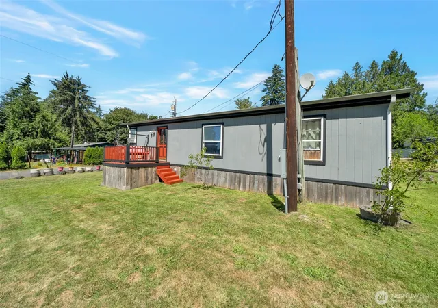 Photo 3 of Manufactured home for sale at 15503 Cedar Park Rd Se #20, Olalla, WA 98359 | MLS# NWM2556225 | Listing updated on 2026-09-22