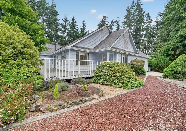 Photo 2 of Single family home for sale at 97 Arcadia Dr, Port Townsend, WA 98368 | MLS# NWM2556247 | Listing updated on 2026-09-30