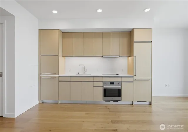 Photo 3 of Condo for sale at 1808 Minor Ave #3309, Seattle, WA 98101 | MLS# NWM2556264 | Listing updated on 2026-09-22
