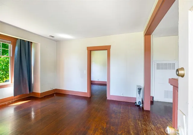 Photo 4 of Sale Pending at 5609 318th Avenue NE, Carnation, WA 98014 | MLS# NWM2556273 | Listing updated on 2026-09-25