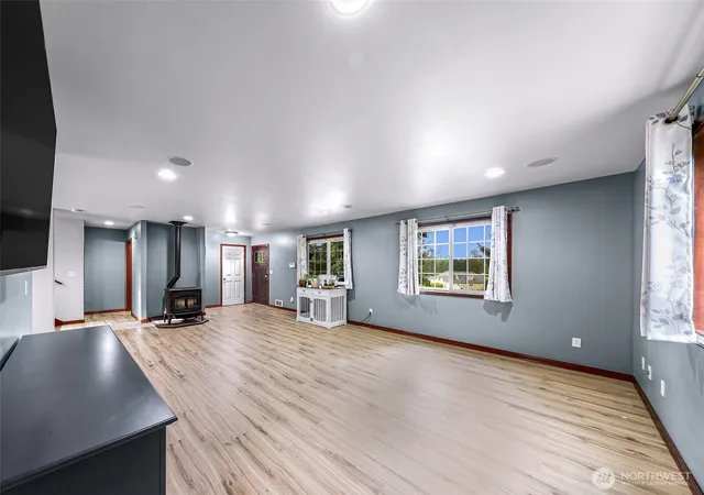 Photo 3 of Sale Pending at 24723 Jim Crk Rd, Arlington, WA 98223 | MLS# NWM2556278 | Listing updated on 2026-09-25