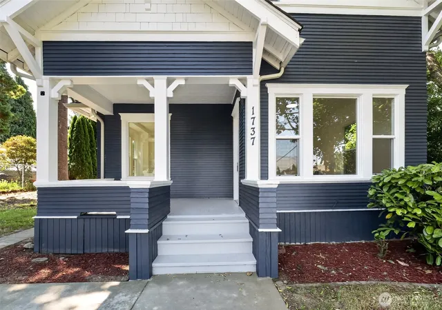 Photo 1 of Single family home for sale at 1737 6th Street, Bremerton, WA 98337 | MLS# NWM2556293 | Listing updated on 2026-09-24