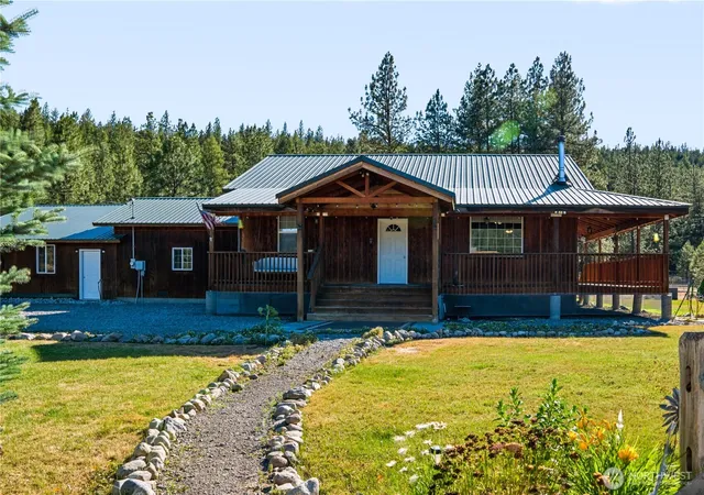 Photo 1 of Single family home for sale at 155 Tamarack Rd, Tonasket, WA 98855 | MLS# NWM2556298 | Listing updated on 2026-09-24