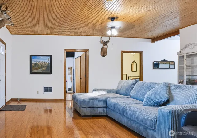 Photo 4 of Single family home for sale at 155 Tamarack Rd, Tonasket, WA 98855 | MLS# NWM2556298 | Listing updated on 2026-09-24