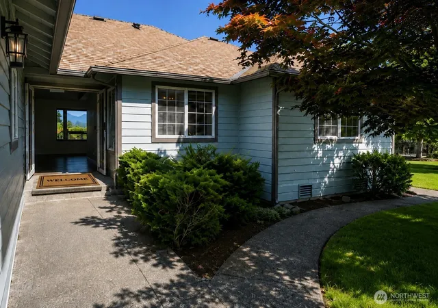 Photo 2 of Single family home for sale at 11428 128th Drive Ne, Lake Stevens, WA 98258 | MLS# NWM2556301 | Listing updated on 2026-10-02