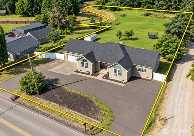 Photo 3 of Single family home for sale at 4657 Ohio St, Longview, WA 98632 | MLS# NWM2556321 | Listing updated on 2026-09-22