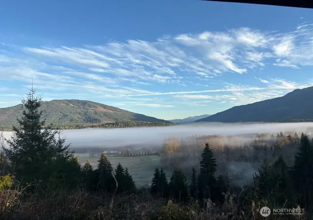 Photo 3 of Manufactured On Land at 22823 Nature View Dr, Sedro Woolley, WA 98284 | MLS# NWM2556342 | | Sold on 2026-09-30