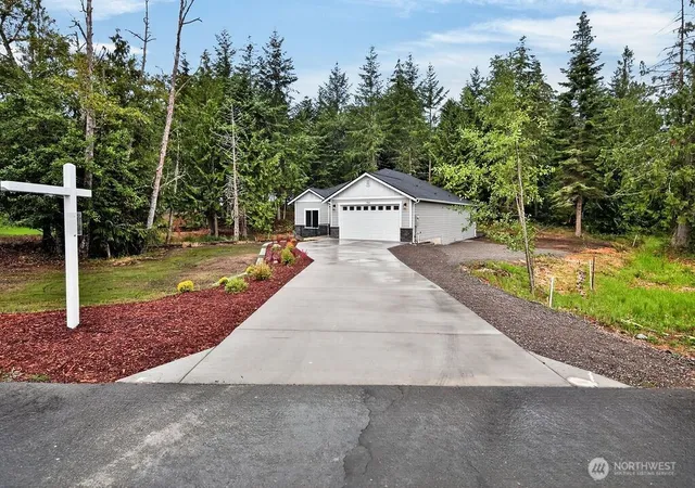 Photo 3 of Single family home for sale at 154 Shauna Pl, Sequim, WA 98382 | MLS# NWM2556352 | Listing updated on 2026-09-22