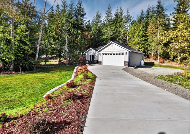 Photo 3 of Single family home for sale at 154 Shauna Pl, Sequim, WA 98382 | MLS# NWM2556352 | Listing updated on 2026-10-16