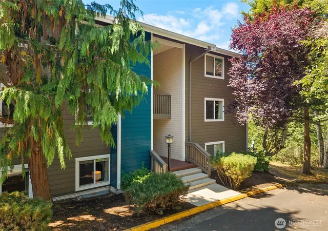 Photo 2 of Sale Pending at 20198 Vikings Crst Loop Ne #8-105, Poulsbo, WA 98370 | MLS# NWM2556369 | Listing updated on 2026-09-28