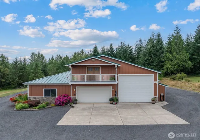 Photo 2 of Single family home for sale at 222 Volcano Ln, Chehalis, WA 98532 | MLS# NWM2556389 | Listing updated on 2026-09-19