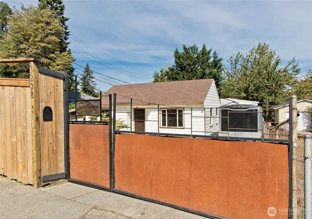 Photo 2 of Single family home for sale at 3228 Sw 97th Street, Seattle, WA 98126 | MLS# NWM2556396 | Listing updated on 2026-09-23