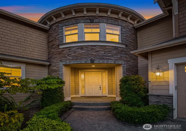 Photo 3 of Single family home for sale at 35909 Boulder Ct, Snoqualmie, WA 98065 | MLS# NWM2556400 | Listing updated on 2026-09-22