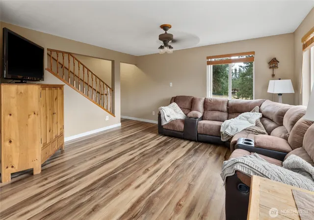 Photo 3 of Single family home for sale at 1150 White Rd, Cle Elum, WA 98922 | MLS# NWM2556409 | Listing updated on 2026-10-01