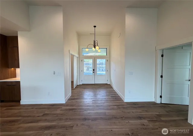 Photo 3 of Single family home for sale at 21 Loretta Ln, Chelan, WA 98816 | MLS# NWM2556422 | Listing updated on 2026-09-27