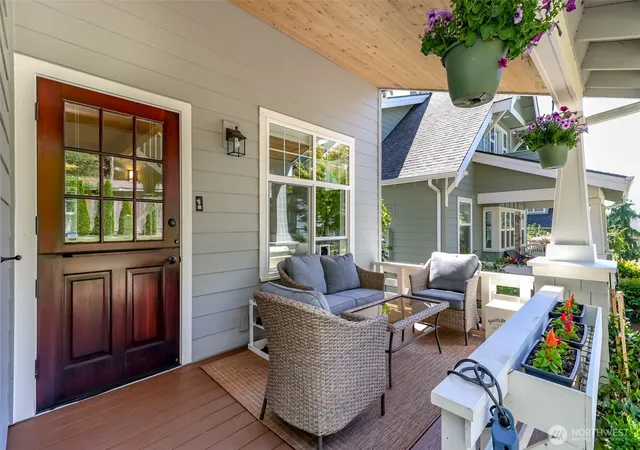 Photo 3 of Single family home for sale at 30914 6th Lane SW, Federal Way, WA 98023 | MLS# NWM2556426 | Listing updated on 2026-09-22
