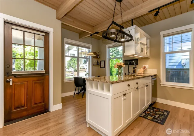Photo 4 of Single family home for sale at 30914 6th Lane SW, Federal Way, WA 98023 | MLS# NWM2556426 | Listing updated on 2026-09-22