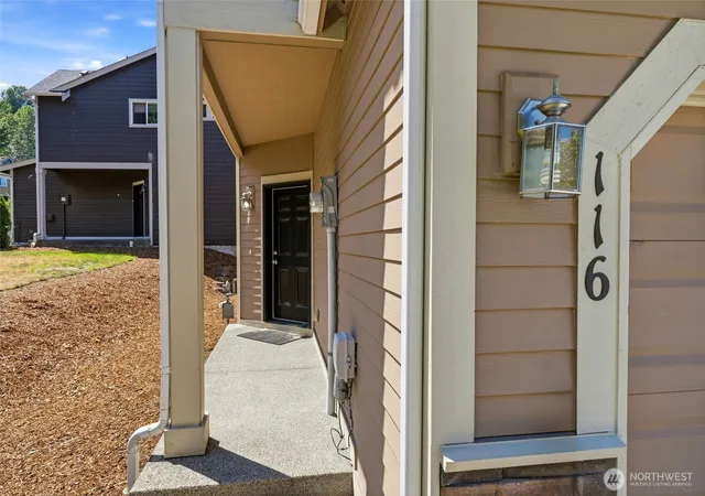 Photo 2 of Townhouse for sale at 116 60th Street Se, Auburn, WA 98092 | MLS# NWM2556432 | Listing updated on 2026-09-22