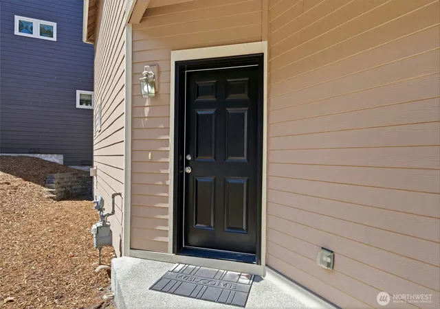 Photo 3 of Townhouse for sale at 116 60th Street Se, Auburn, WA 98092 | MLS# NWM2556432 | Listing updated on 2026-09-22