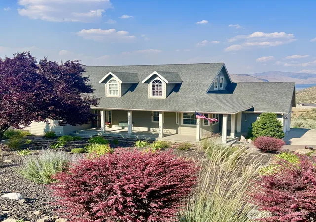 Single family home for sale at 45720 Geostar Dr, Grand Coulee, WA 99133 | MLS# NWM2556443