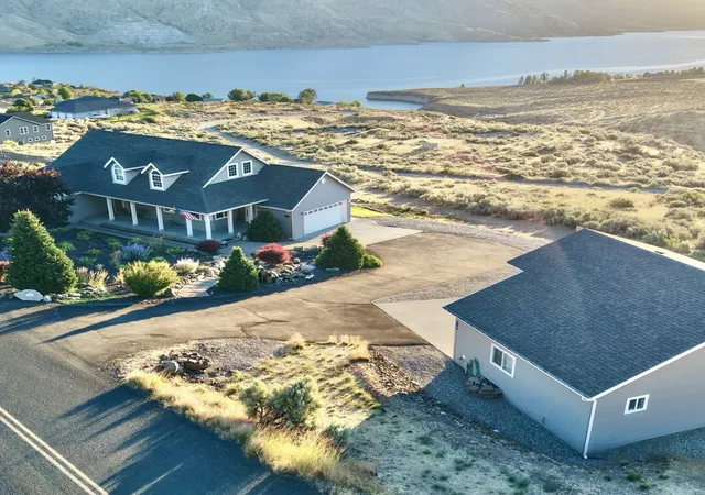 Photo 1 of Single family home for sale at 45720 Geostar Dr, Grand Coulee, WA 99133 | MLS# NWM2556443 | Listing updated on 2026-10-19