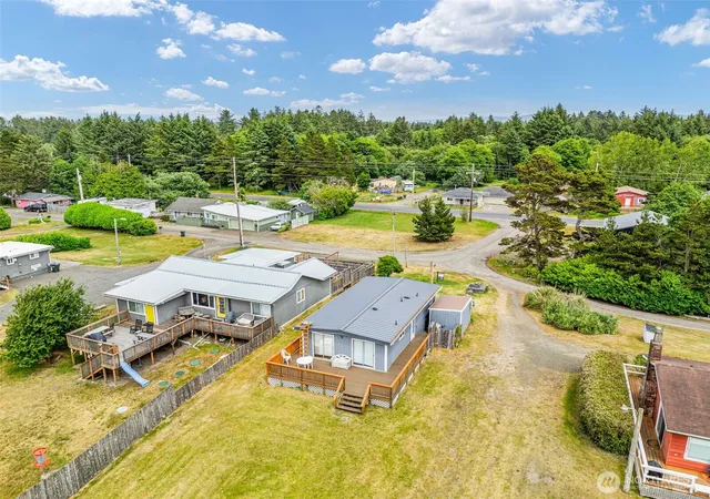 Photo 3 of Manufactured home for sale at 13301 North Pl, Long Beach, WA 98631 | MLS# NWM2556445 | Listing updated on 2026-09-24