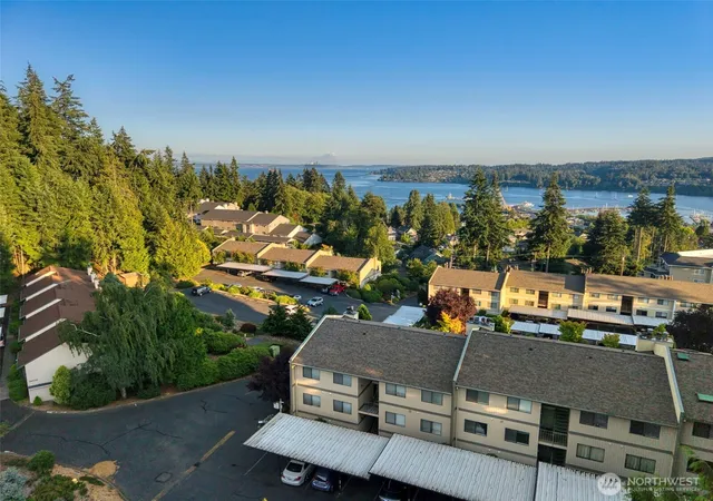 Photo 3 of Condo for sale at 26435 Pennsylvania Ave #47, Kingston, WA 98346 | MLS# NWM2556449 | Listing updated on 2026-09-22