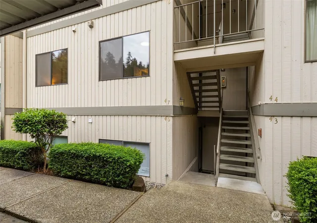 Photo 3 of Condo for sale at 26435 Pennsylvania Ave #47, Kingston, WA 98346 | MLS# NWM2556449 | Listing updated on 2026-09-22