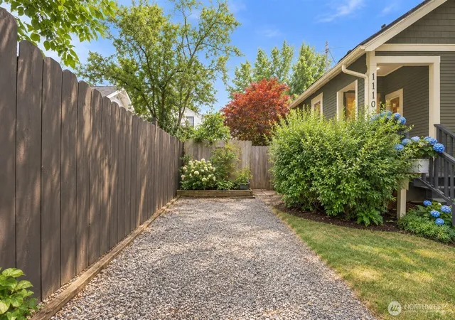 Photo 2 of Single family home for sale at 1110 Nw 70th Street, Seattle, WA 98117 | MLS# NWM2556488 | Listing updated on 2026-10-22