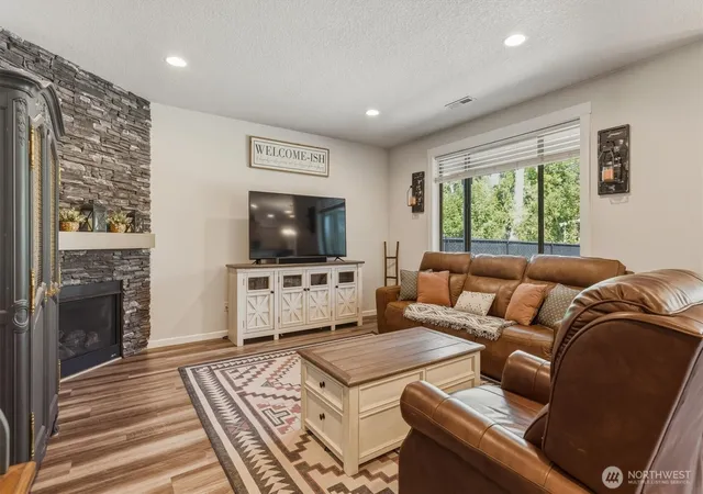 Photo 4 of Single family home for sale at 116 Zephyr Dr, Silverlake, WA 98645 | MLS# NWM2556497 | Listing updated on 2026-09-22