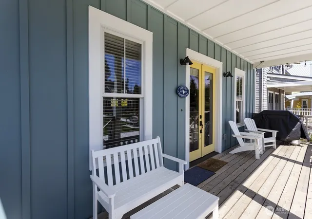 Photo 4 of Single family home for sale at 44 Horseshoe Ln, Pacific Beach, WA 98571 | MLS# NWM2556500 | Listing updated on 2026-09-22