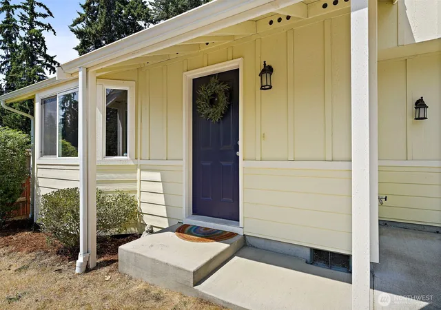 Photo 3 of Sale Pending at 11406 203rd Avenue E, Bonney Lake, WA 98391 | MLS# NWM2556525 | Listing updated on 2026-09-25