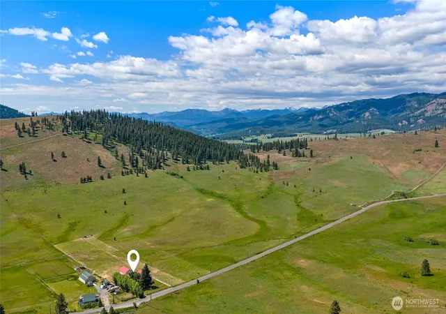 Photo 3 of Single family home for sale at 1371 Bettas Rd, Cle Elum, WA 98926 | MLS# NWM2556537 | Listing updated on 2026-09-22